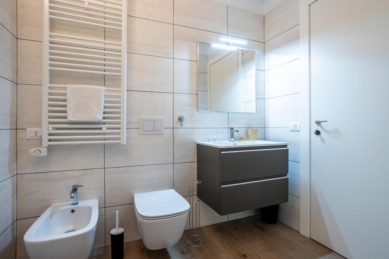 City Centre Apartment - 10 Minutes To Duomo - Free Wifi E Netflix Mailand Exterior foto